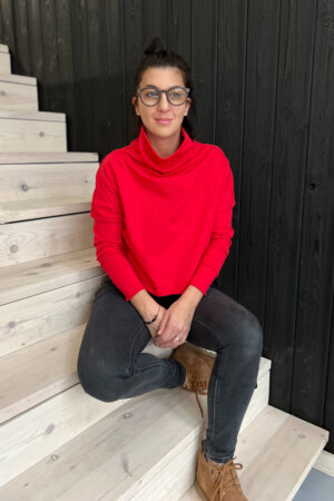 AT039 álló nyakú felső