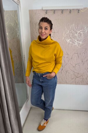 AT039 álló nyakú felső