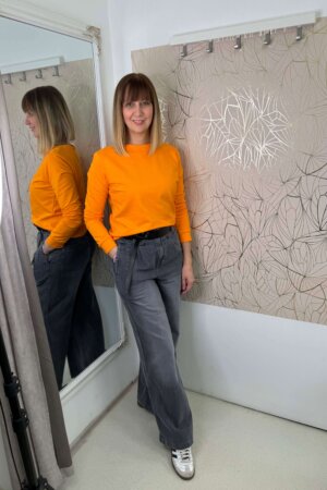 AT070 rövid állású felső