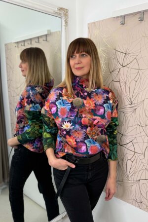 AT039 álló nyakú felső