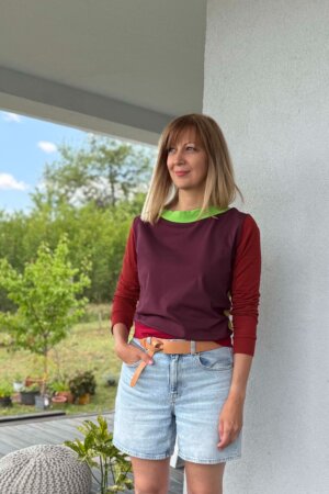 AT070 rövid állású felső